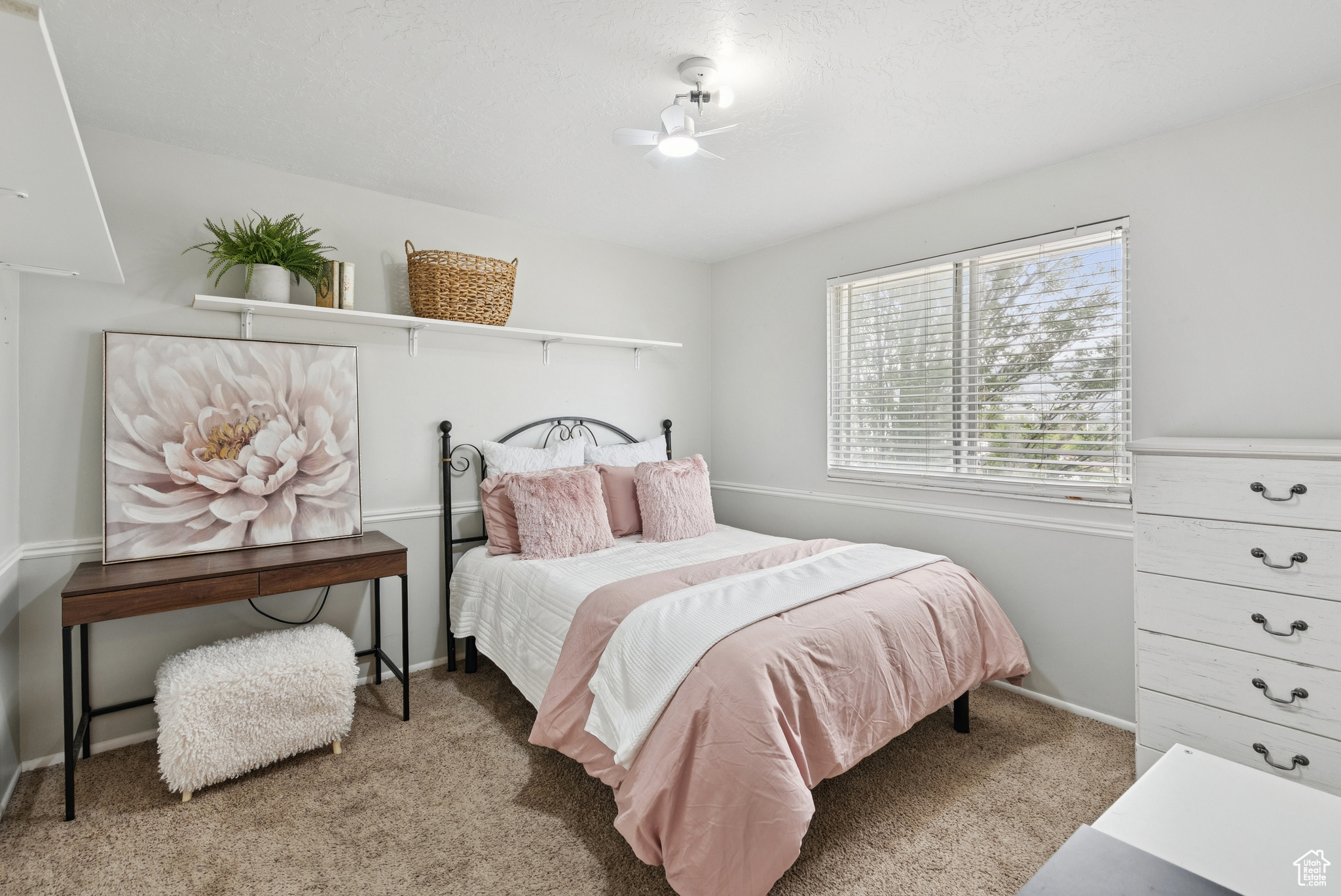 Sandy, Utah 84094, United States, 4 Bedrooms Bedrooms, ,3 BathroomsBathrooms,Residential,Active,166449