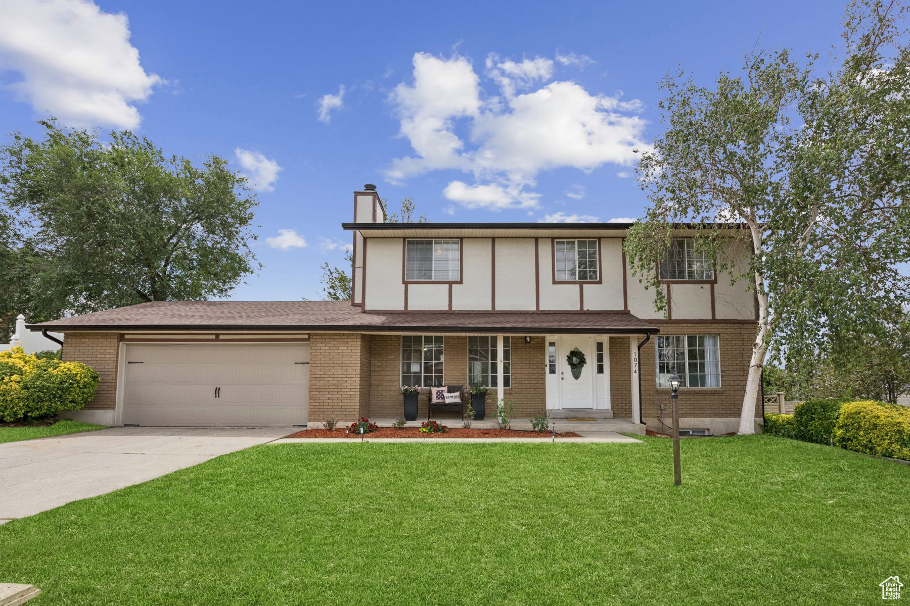 Sandy, Utah 84094, United States, 4 Bedrooms Bedrooms, ,3 BathroomsBathrooms,Residential,Active,166449