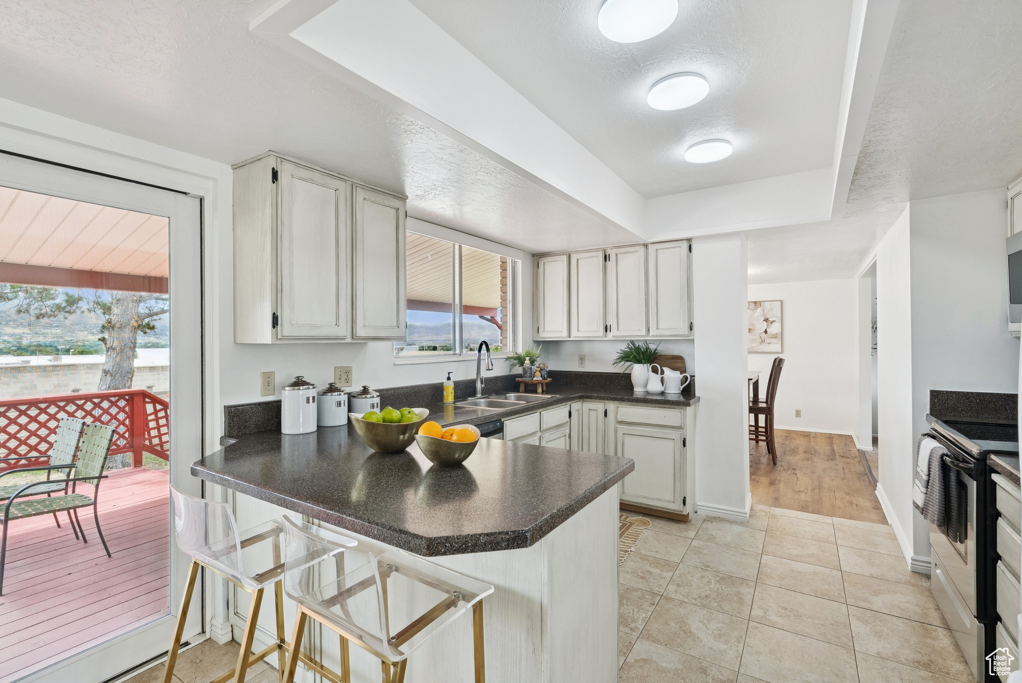 Sandy, Utah 84094, United States, 4 Bedrooms Bedrooms, ,3 BathroomsBathrooms,Residential,Active,166449