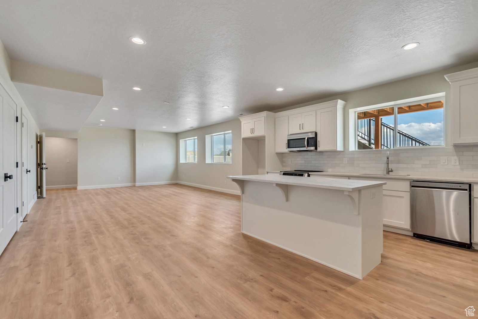 ARRIVAL - Residential