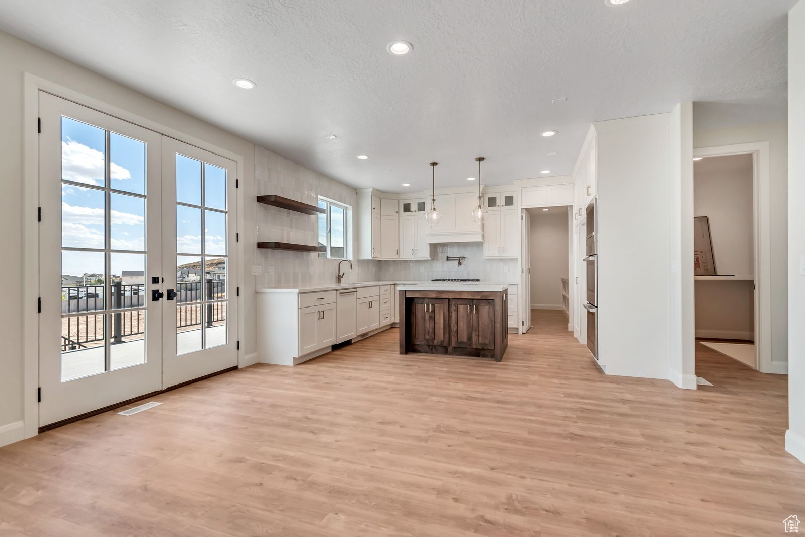 ARRIVAL - Residential