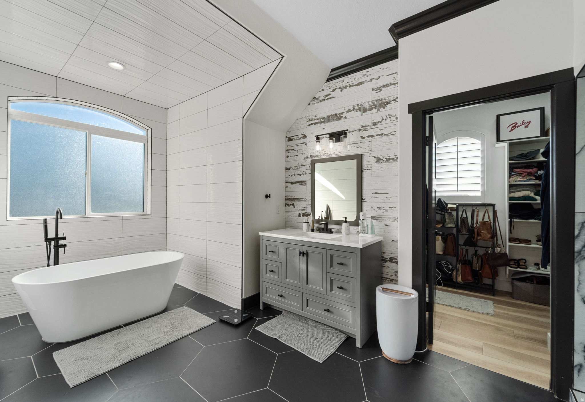 NORTH TEMPLE ESTATES - Residential