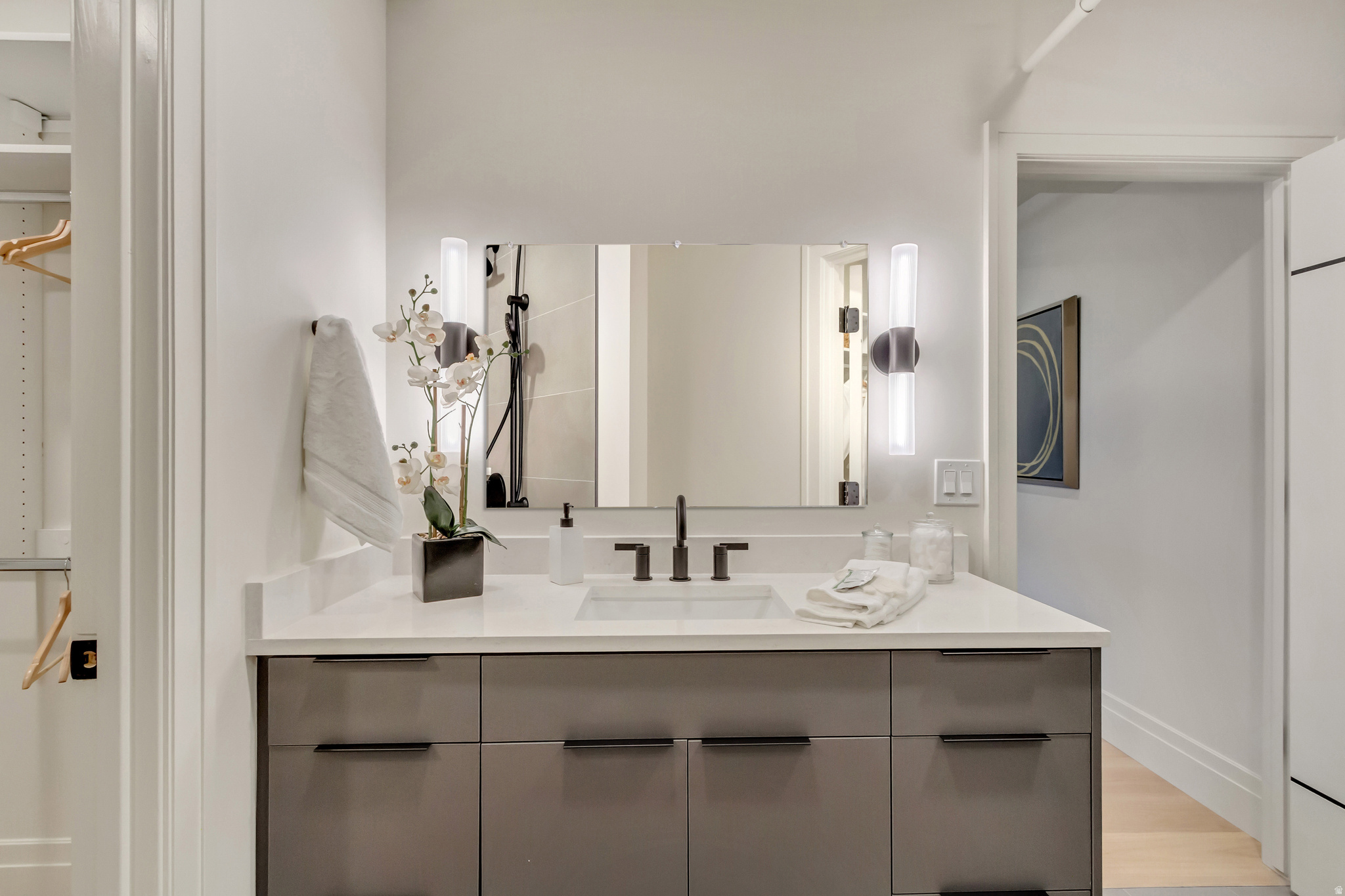 TELEGRAPH EXCHANGE - Residential