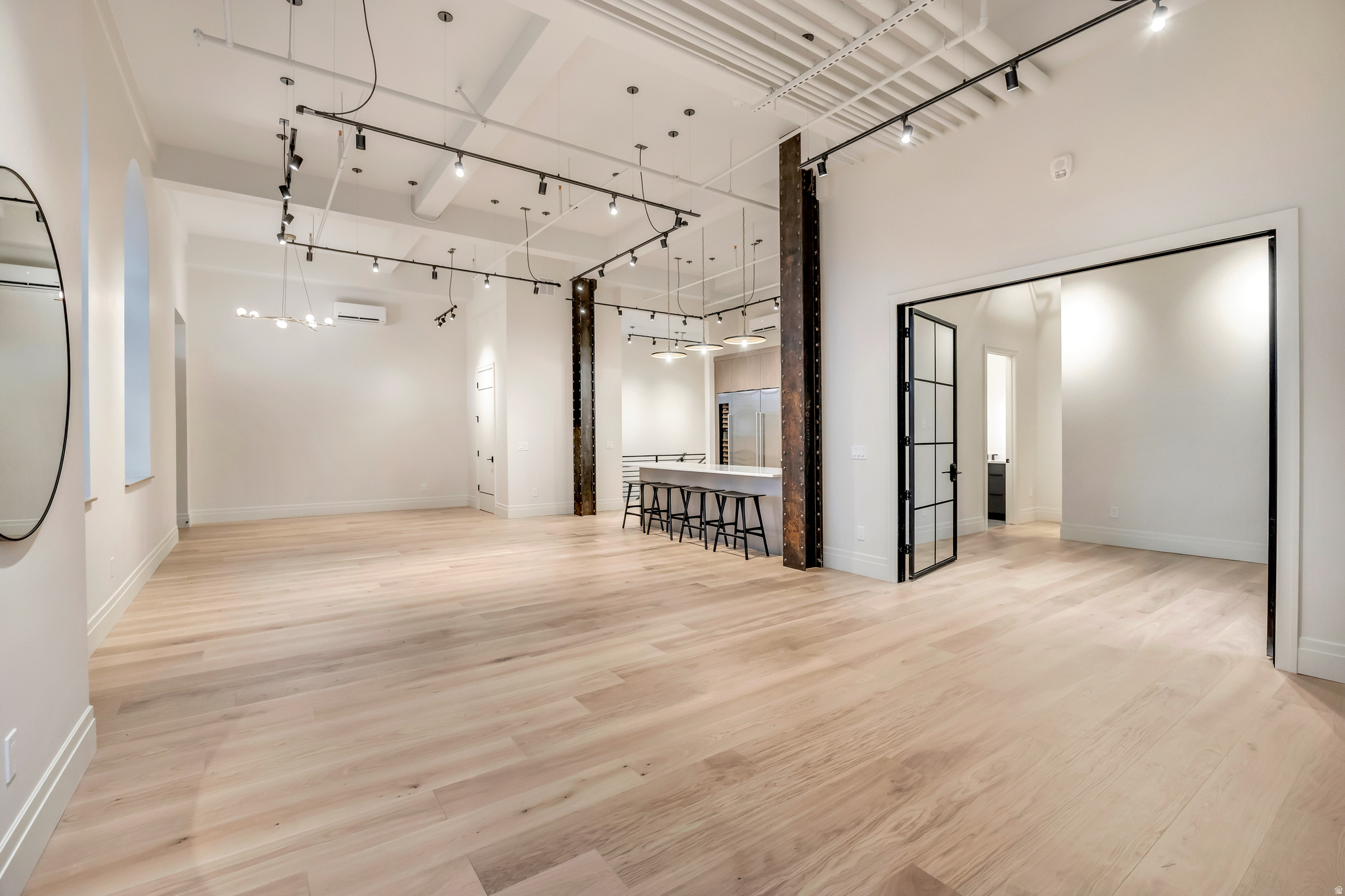 TELEGRAPH EXCHANGE - Residential