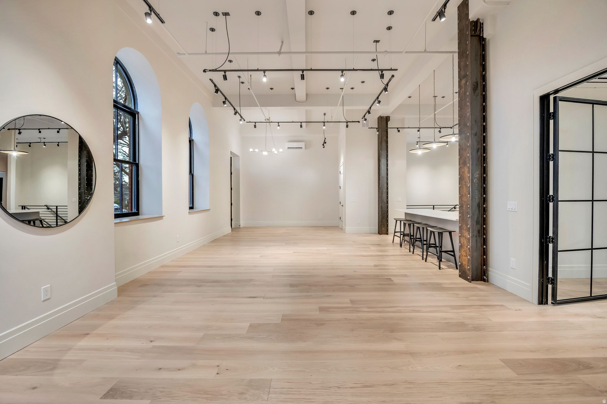 TELEGRAPH EXCHANGE - Residential