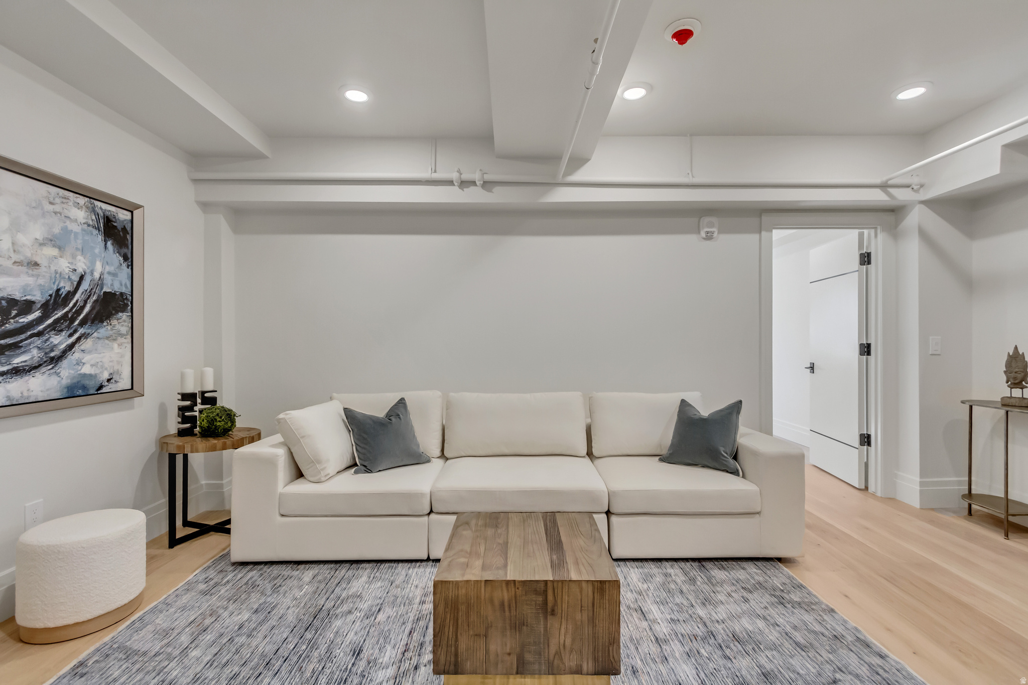 TELEGRAPH EXCHANGE - Residential