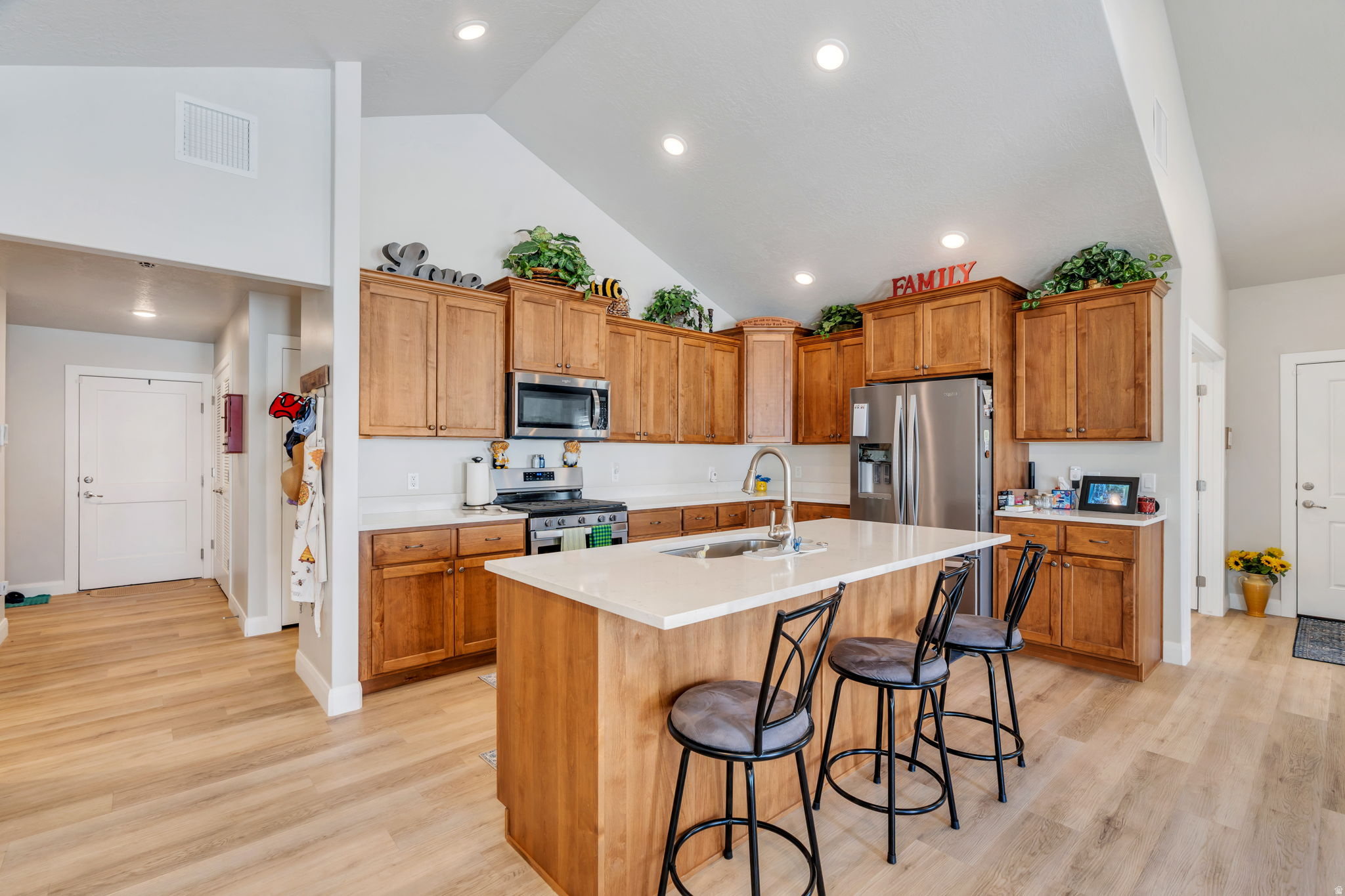 THE VILLAS AT LEGACY FARMS - Residential