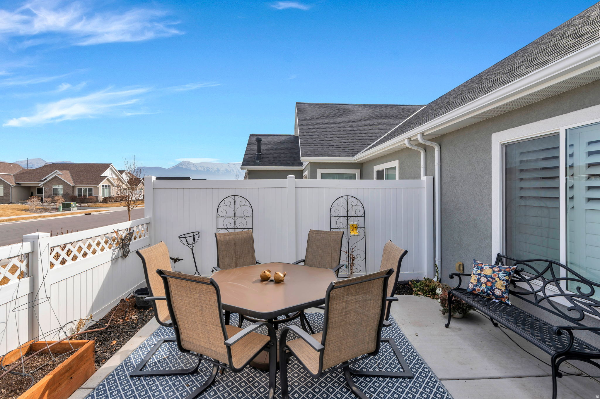 THE VILLAS AT LEGACY FARMS - Residential