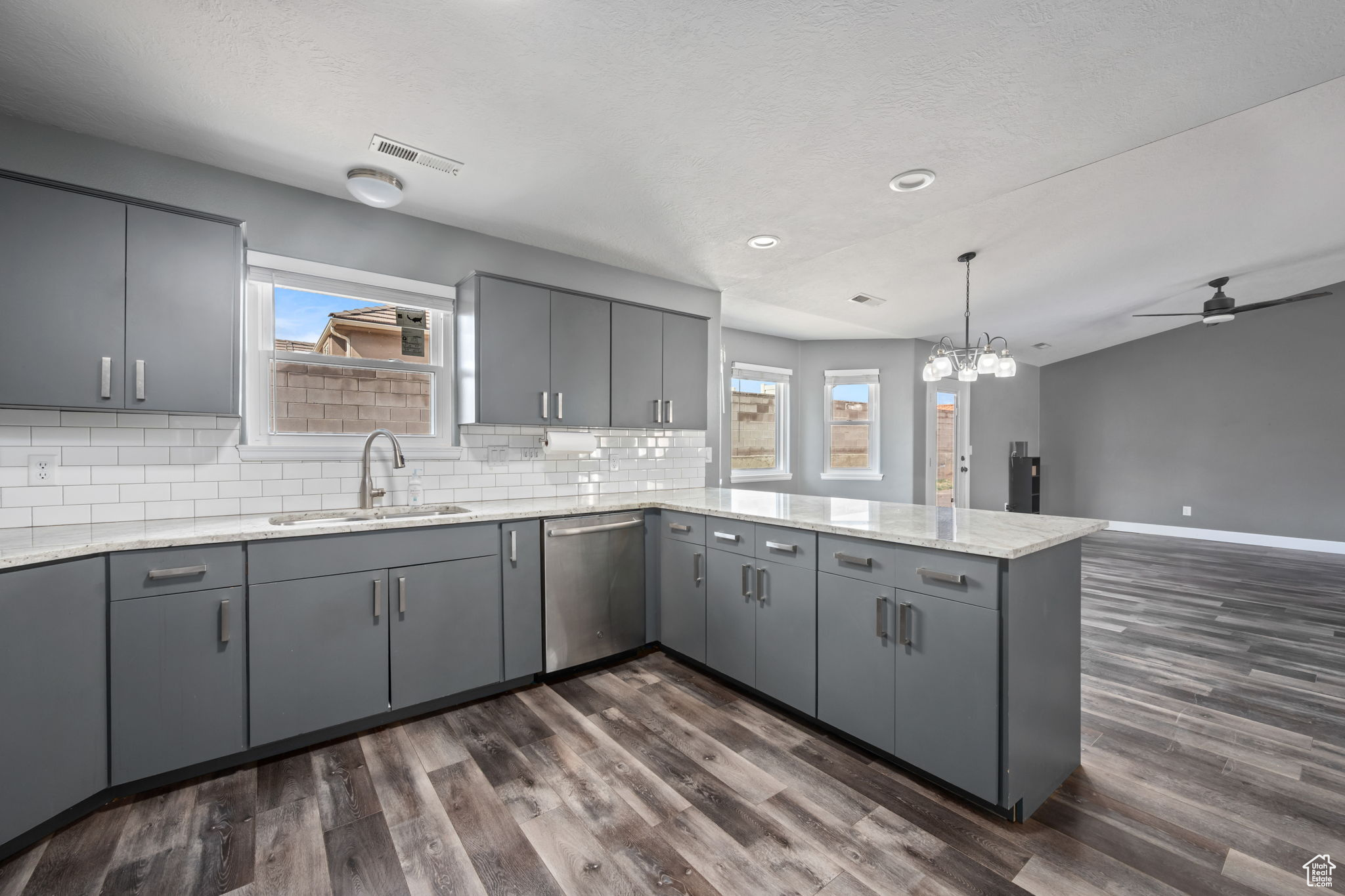 CRESTVIEW VILLAGE - Residential