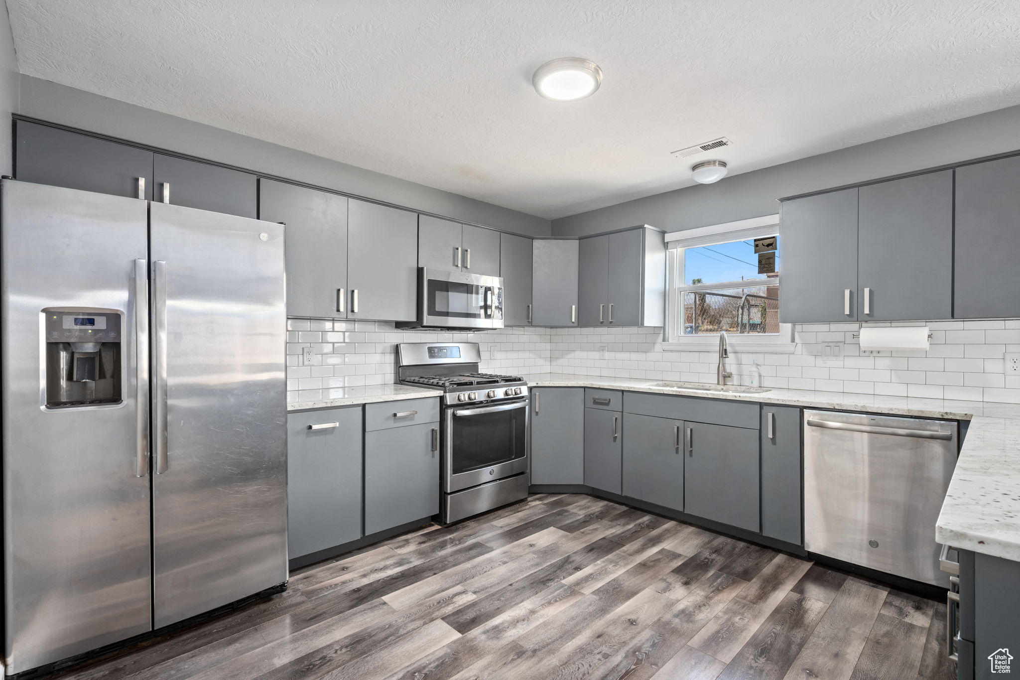 CRESTVIEW VILLAGE - Residential