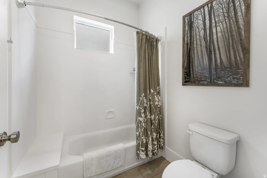 BLOOMINGTON VACATION VILLAS PH 1 - Residential