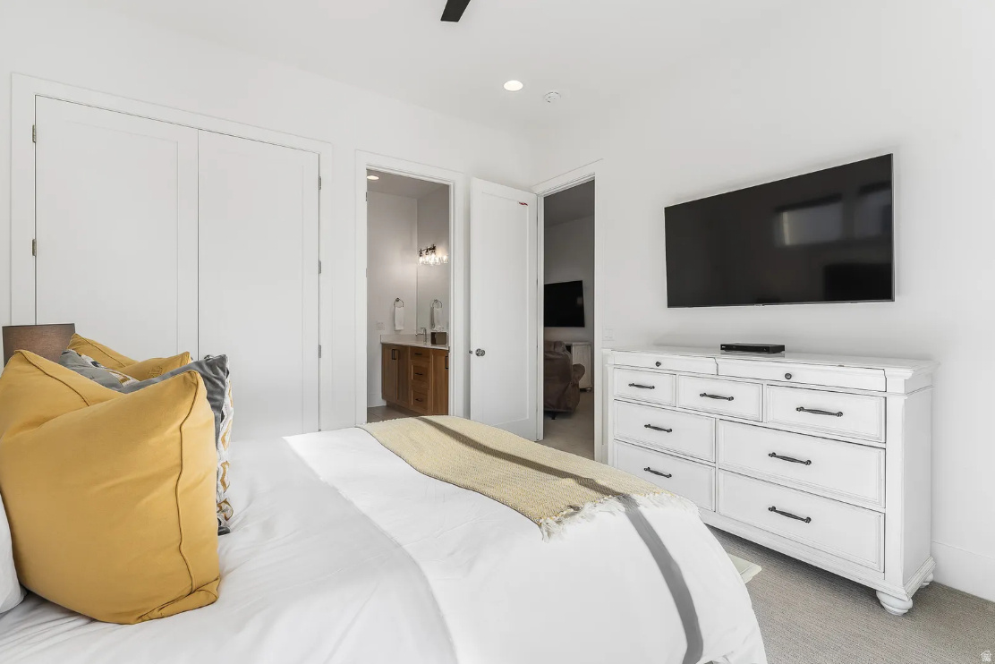BLOOMINGTON VACATION VILLAS PH 1 - Residential