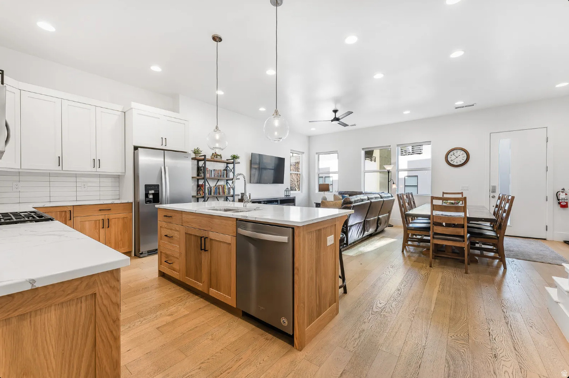 BLOOMINGTON VACATION VILLAS PH 1 - Residential