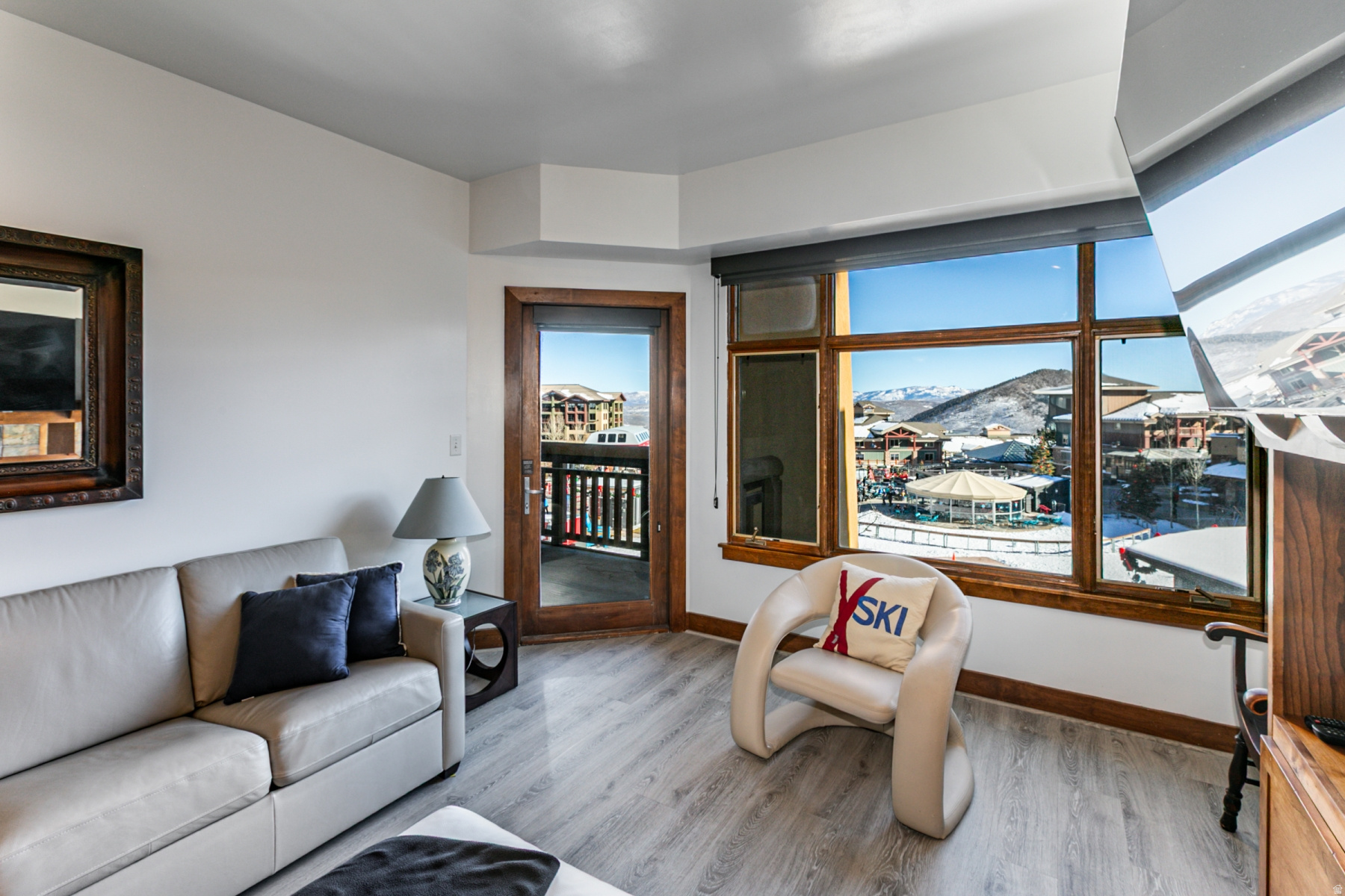 SUNDIAL LODGE - Residential