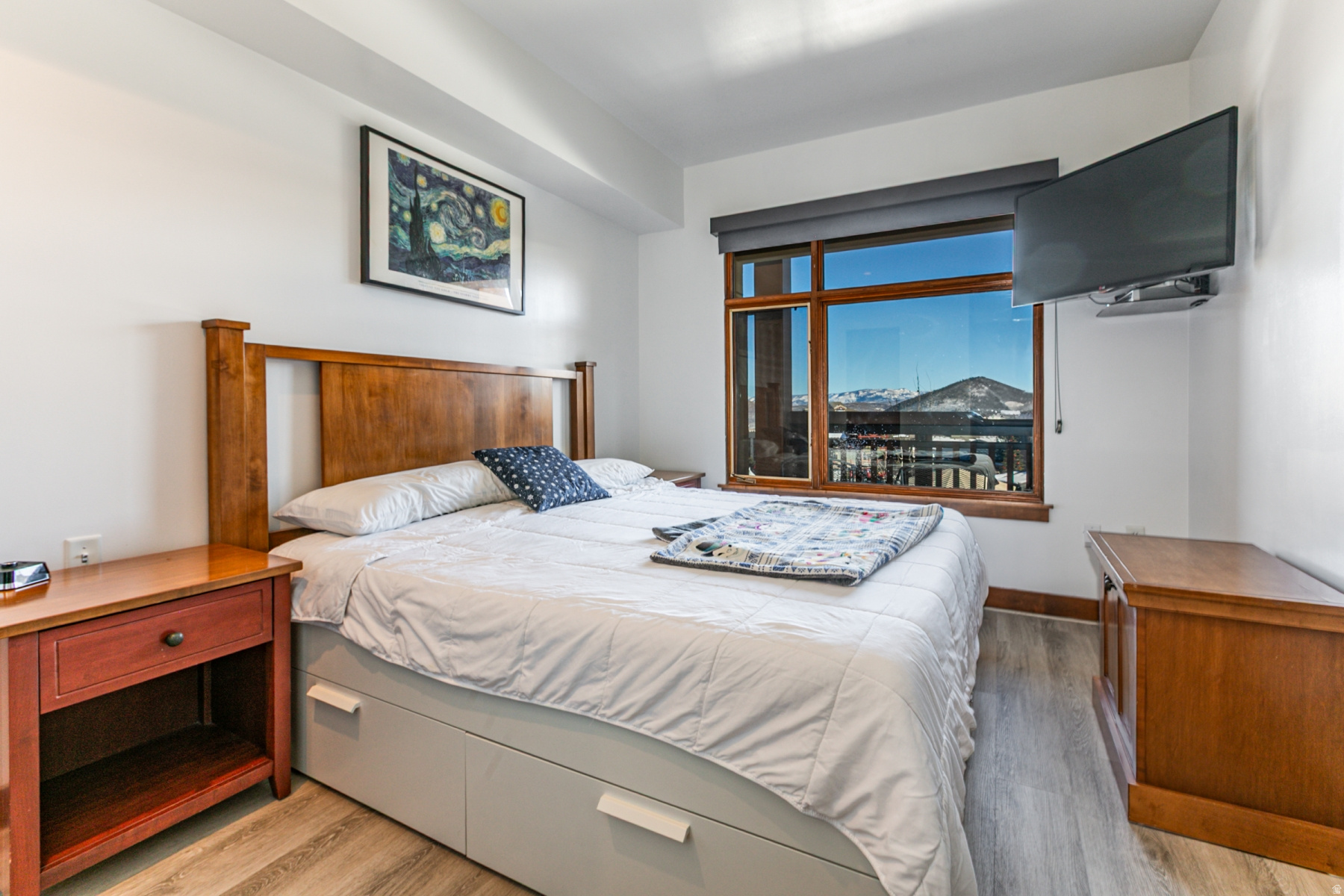 SUNDIAL LODGE - Residential