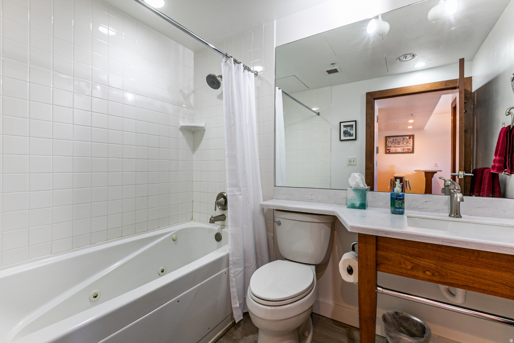 SUNDIAL LODGE - Residential