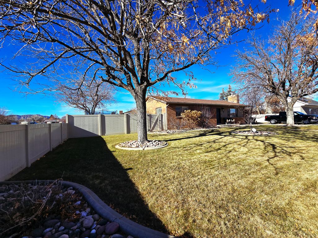 Photo of 203 N 600 W, Vernal, UT 84078 (MLS # 2126053)