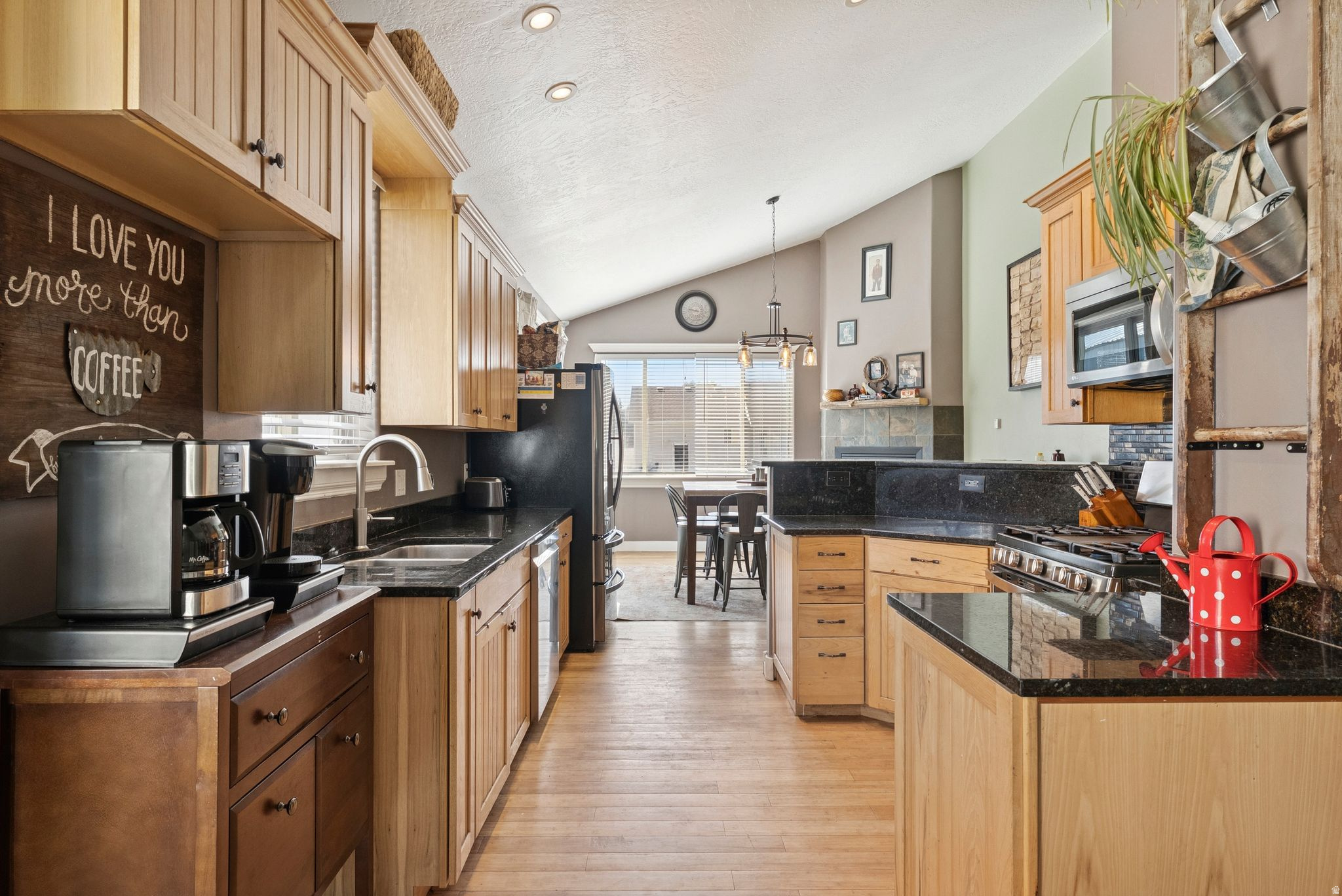 GRASSY CREEK - Residential