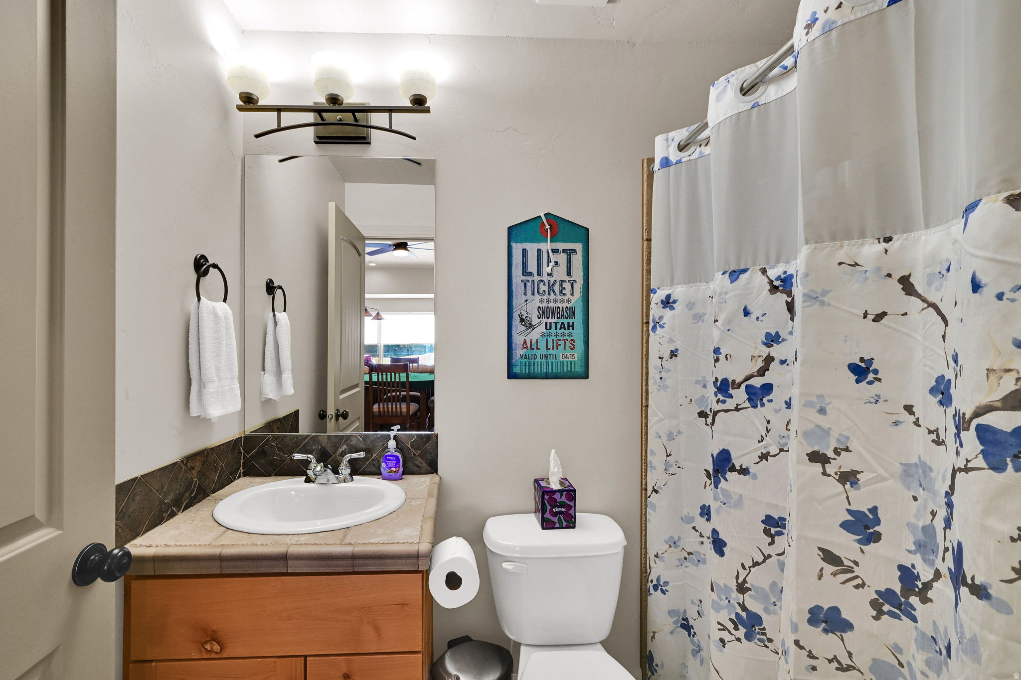 TRAPPERS RIDGE - Residential