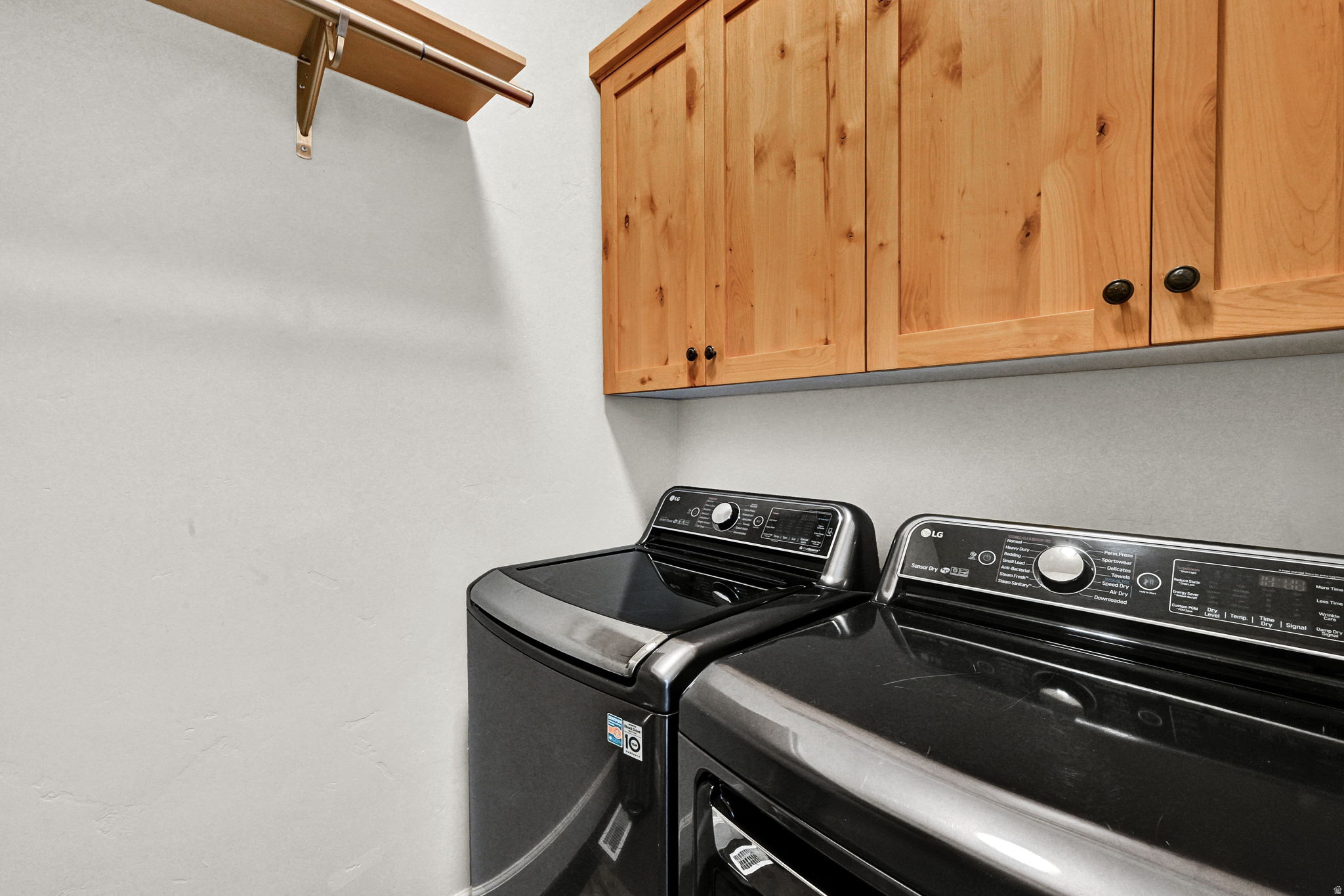 TRAPPERS RIDGE - Residential