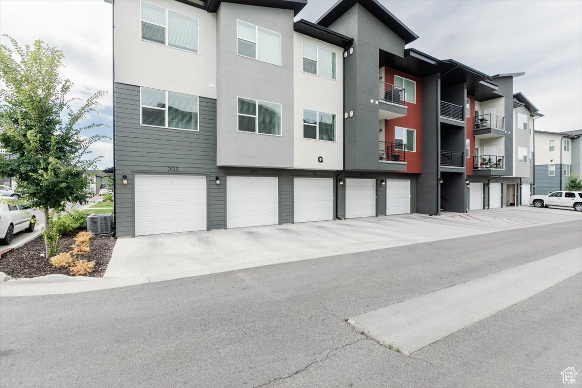 VISIONARY PROVIDENCE GATEWAY CONDOMINIUM UNIT G202 - Residential