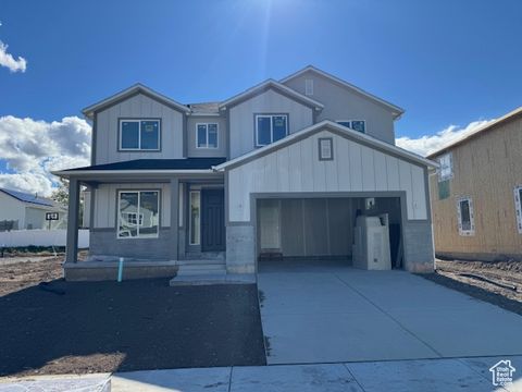 Photo of 435 W SAPPHIRE DR #7037, Tooele, UT 84074 (MLS # 2117453)