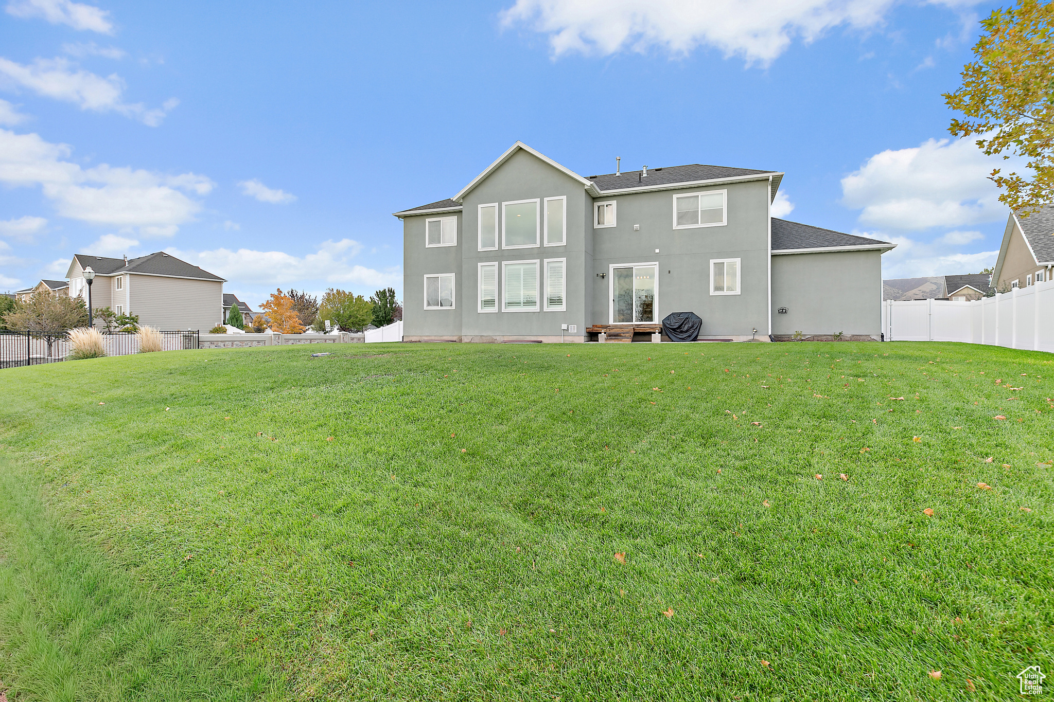 LEVOY ESTATES - Residential