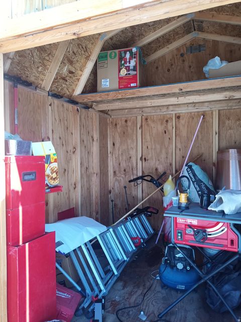 Tiny photo for 154 N 300 W, Smithfield, UT 84335 (MLS # 2126598)