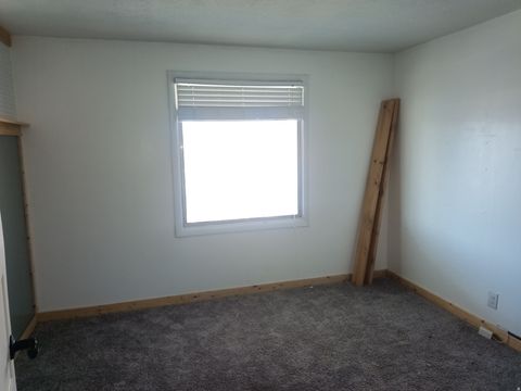 Tiny photo for 154 N 300 W, Smithfield, UT 84335 (MLS # 2126598)