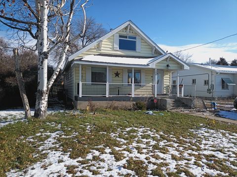 Tiny photo for 154 N 300 W, Smithfield, UT 84335 (MLS # 2126598)
