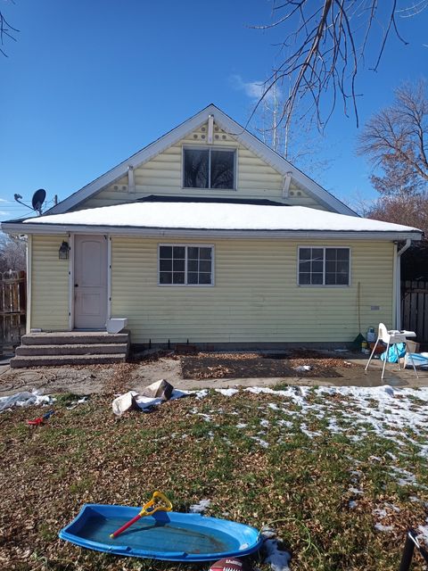 Tiny photo for 154 N 300 W, Smithfield, UT 84335 (MLS # 2126598)