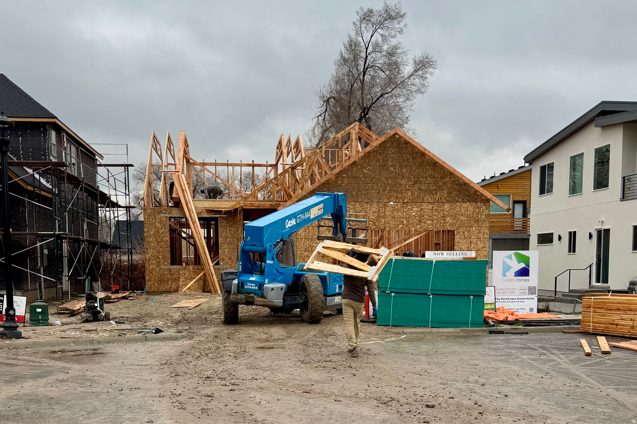 MILLCREEK COTTAGES LOT 1 - Residential