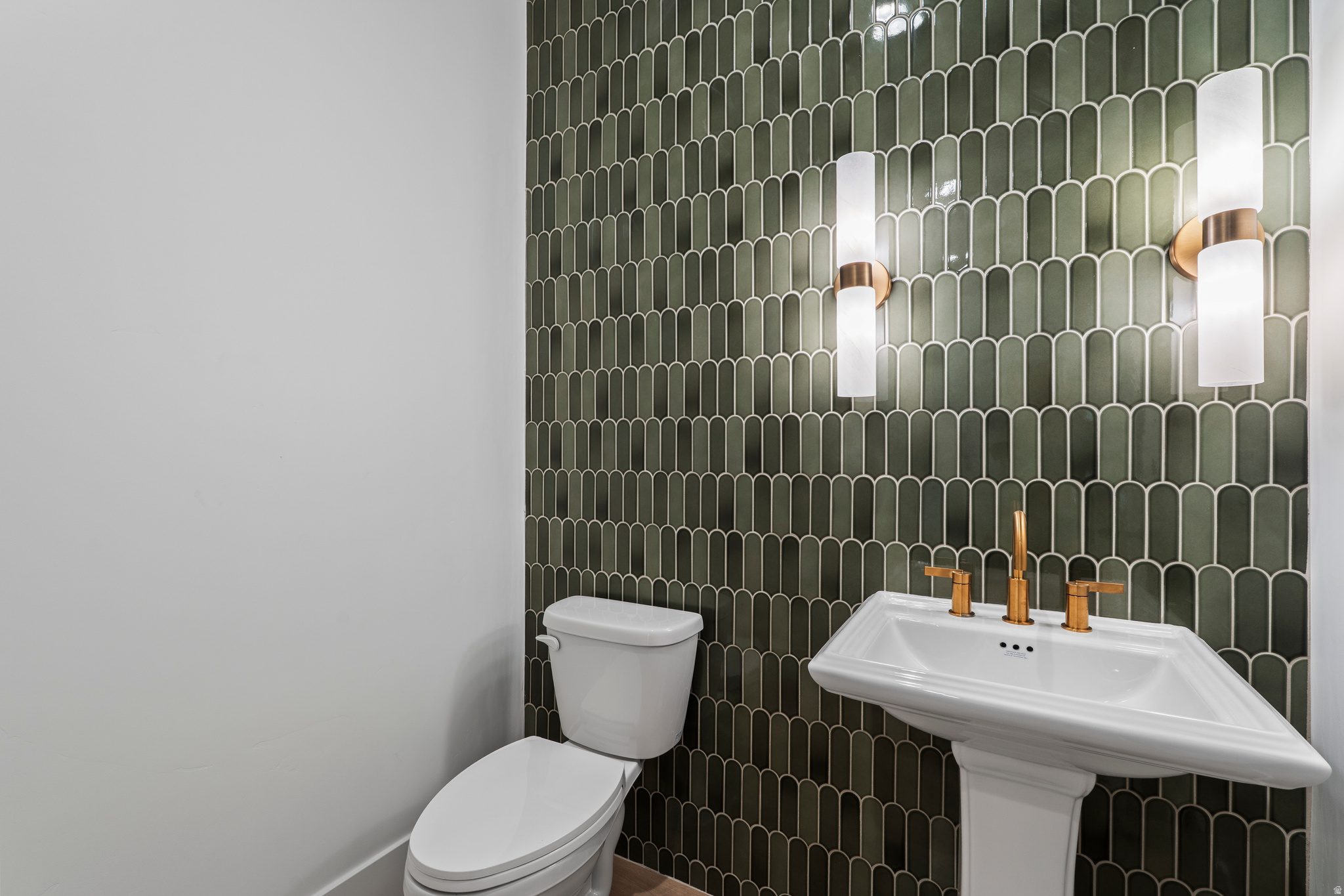 MILLCREEK COTTAGES LOT 1 - Residential