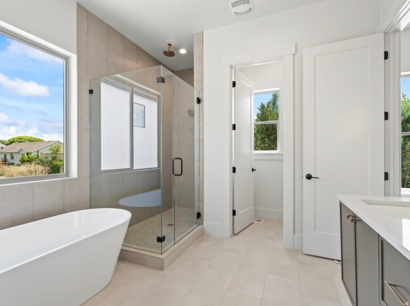 MILLCREEK COTTAGES LOT 1 - Residential