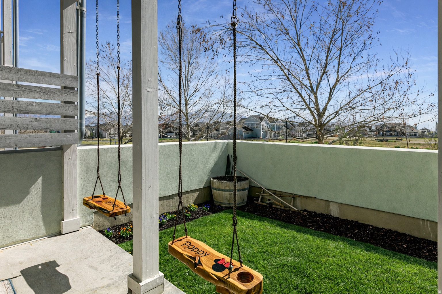 DAYBREAK - Residential