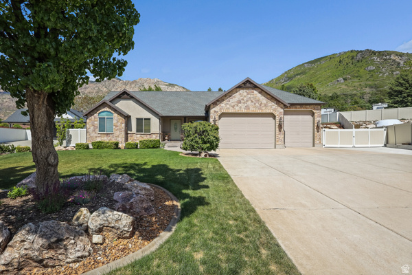 WOODFIELDS CANYON COVE - Residential