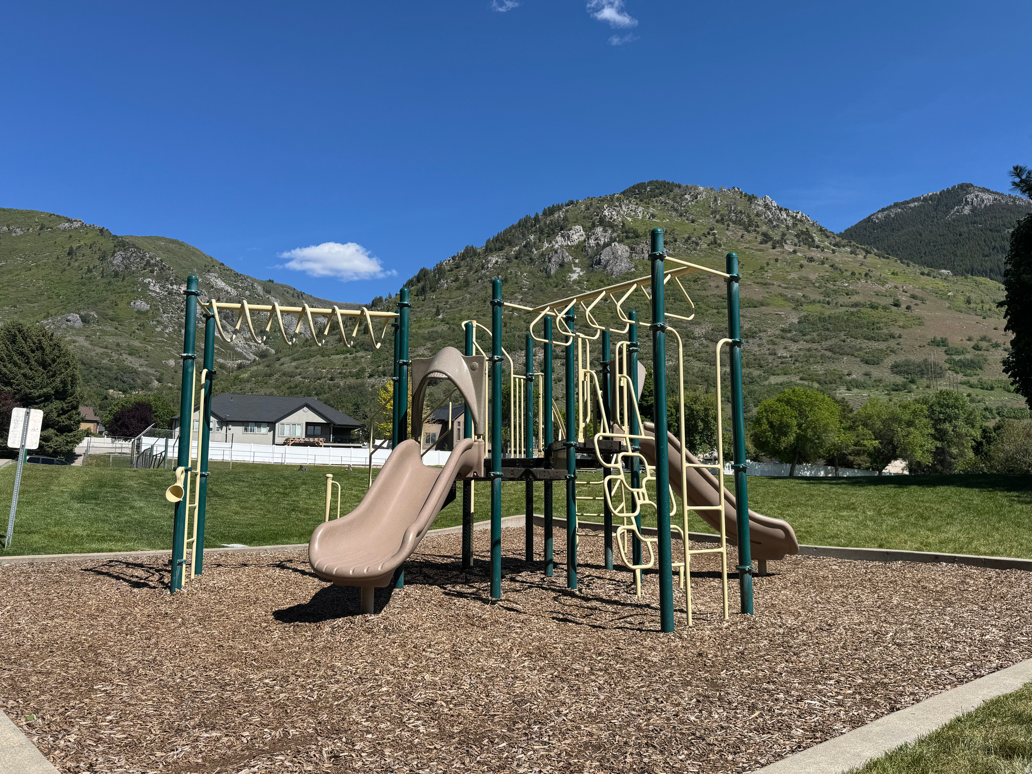 WOODFIELDS CANYON COVE - Residential
