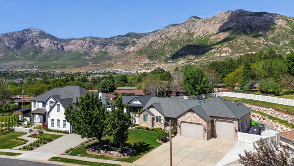 WOODFIELDS CANYON COVE - Residential