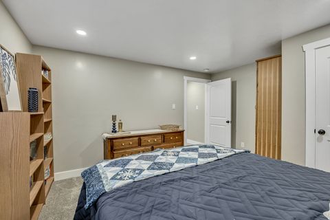 Tiny photo for 366 E 6600 S, Hyrum, UT 84319 (MLS # 2127505)