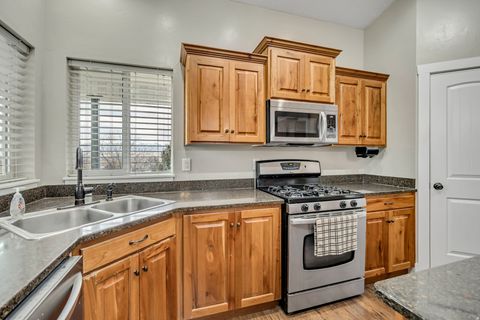 Tiny photo for 366 E 6600 S, Hyrum, UT 84319 (MLS # 2127505)