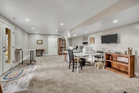 Tiny photo for 366 E 6600 S, Hyrum, UT 84319 (MLS # 2127505)