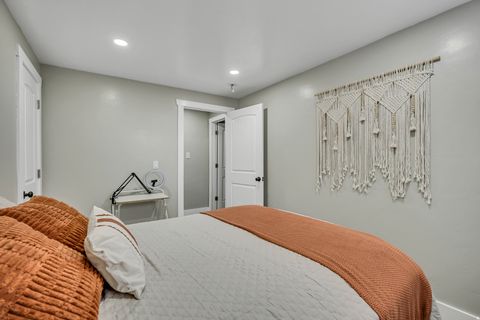 Tiny photo for 366 E 6600 S, Hyrum, UT 84319 (MLS # 2127505)