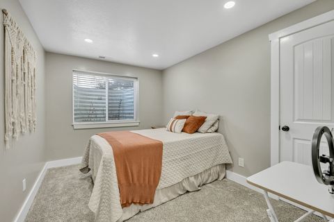 Tiny photo for 366 E 6600 S, Hyrum, UT 84319 (MLS # 2127505)