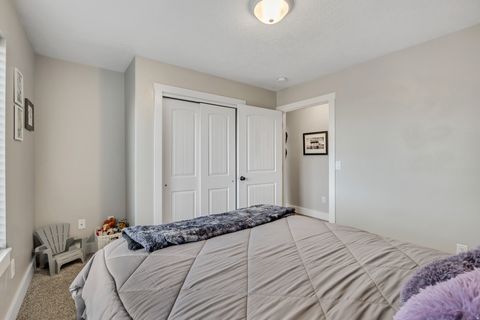 Tiny photo for 366 E 6600 S, Hyrum, UT 84319 (MLS # 2127505)