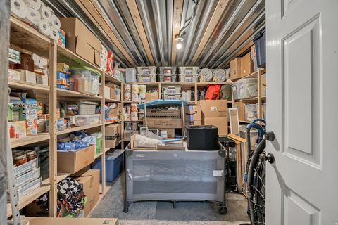 Tiny photo for 366 E 6600 S, Hyrum, UT 84319 (MLS # 2127505)