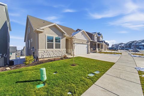 Photo of 682 BENEDICT DR, Saratoga Springs, UT 84045 (MLS # 2133068)