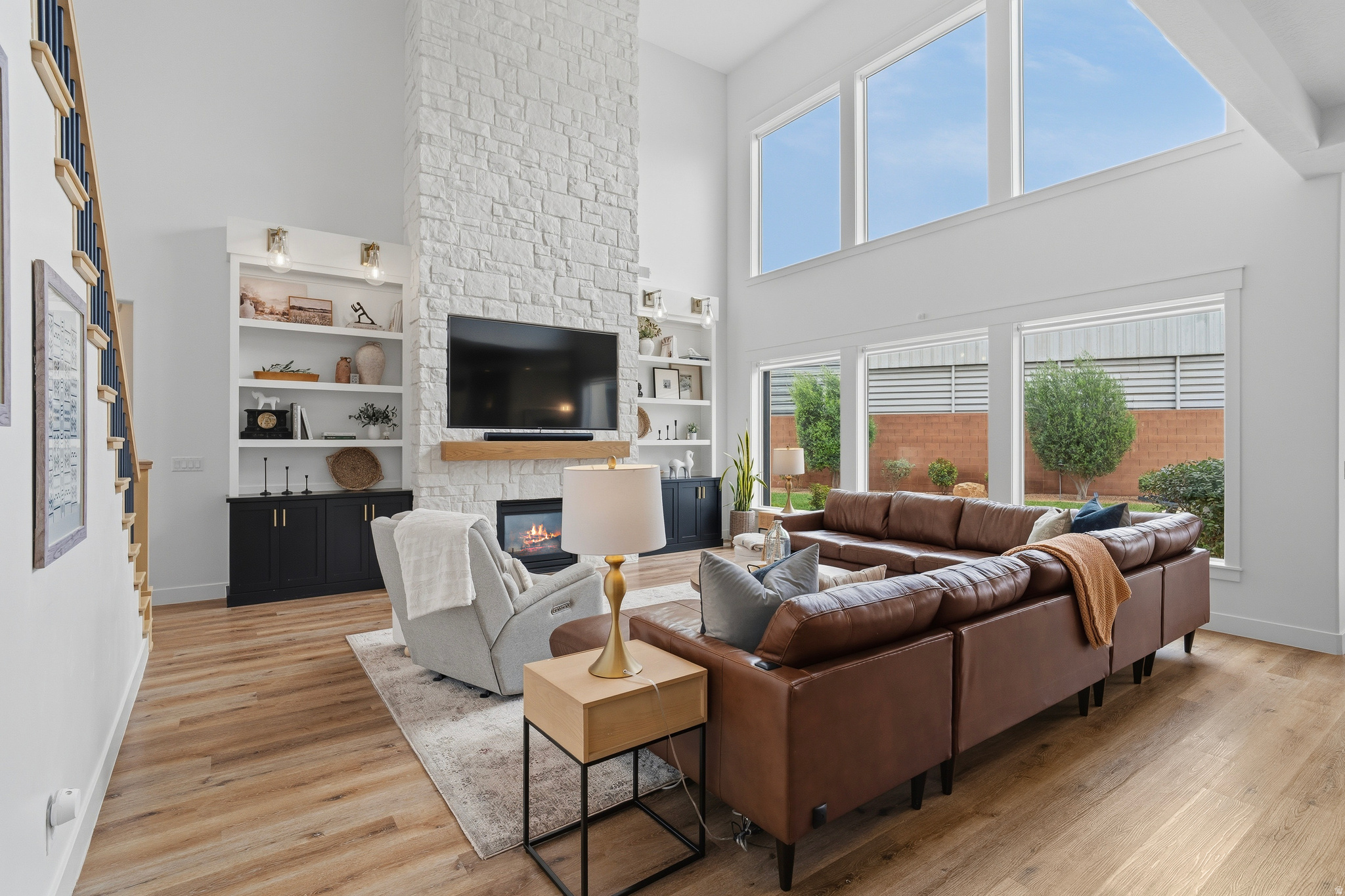 FIELDSTONE PH 5 - Residential