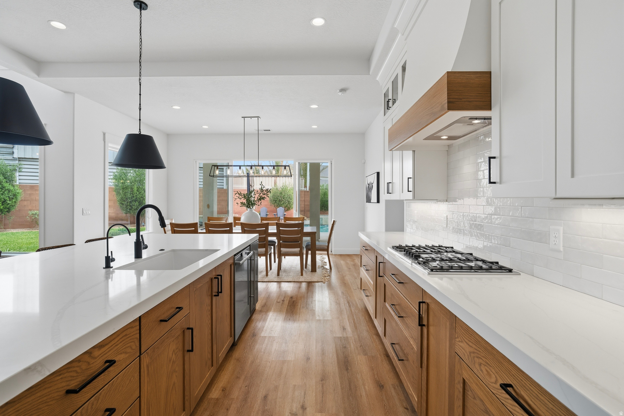 FIELDSTONE PH 5 - Residential