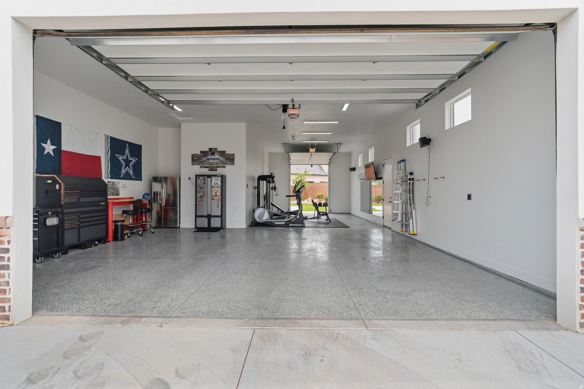 FIELDSTONE PH 5 - Residential