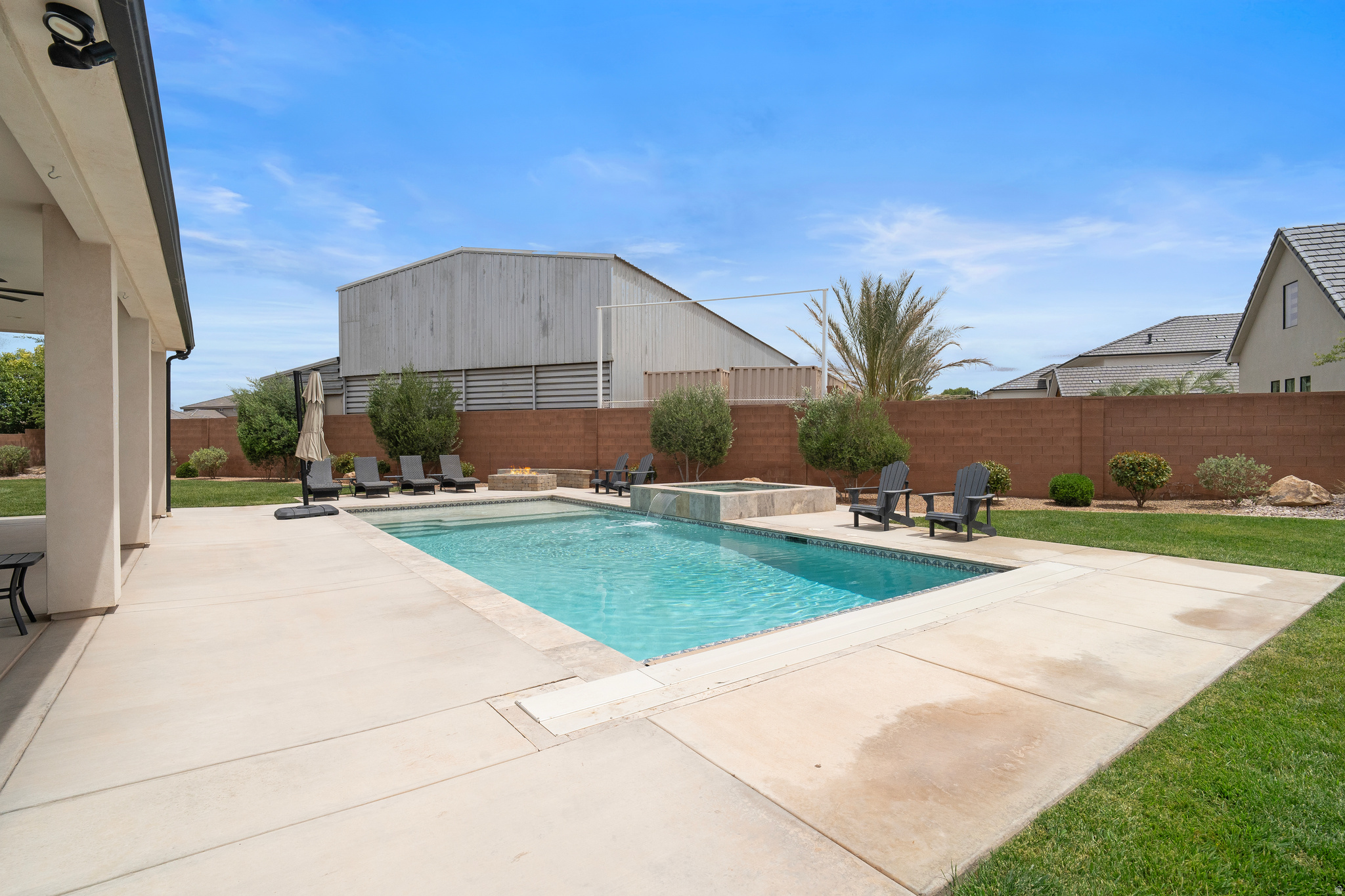 FIELDSTONE PH 5 - Residential